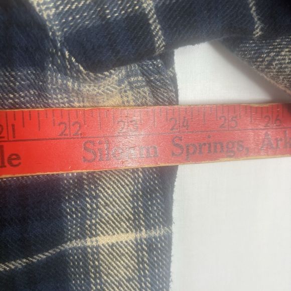 Wolverine Shirt Mens XL Heavyweight Blue Plaid Cut Short‎ Sleeve Raw Button Up - Picture 9 of 14